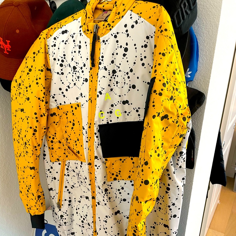 Nike Acg jacket medium size